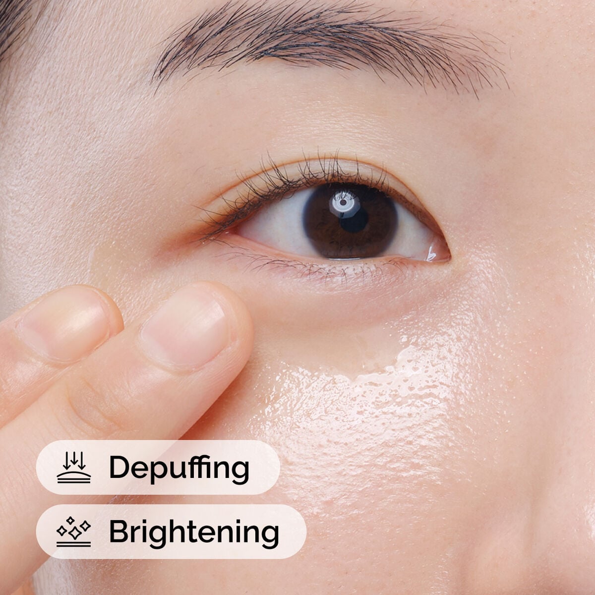 caffeine-solution-5-egcg-eye-serum-s3 ord-caffeine-solution-egcg-model-application-with-benefits.jpg